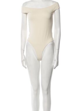 KHAITE Off-Shoulder Cream Bodysuit